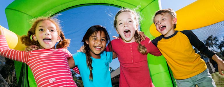 kids in bouncy house