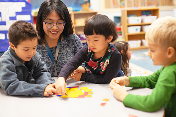 Ready-St-TK-San-Mateo-600-x-400-b teacher with students