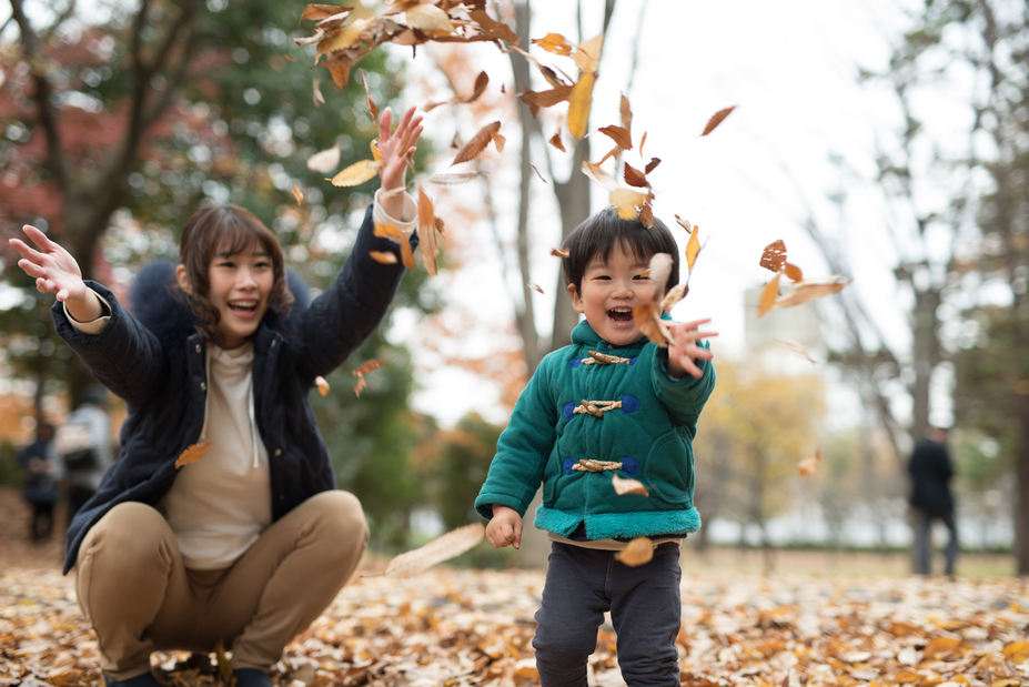 Celebrating the Seasons Helps Promote Family Bonding