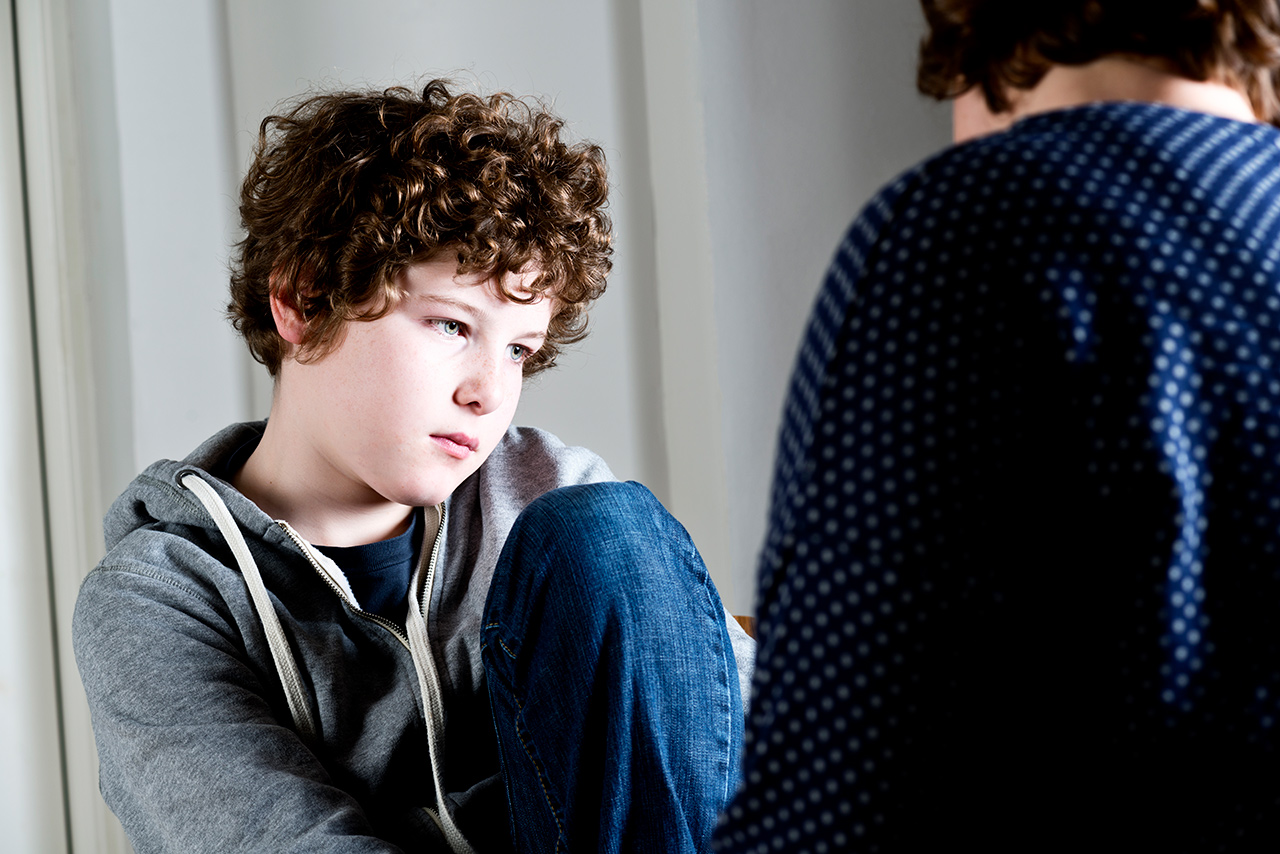bereavement-GettyImages-174818281 grieving child